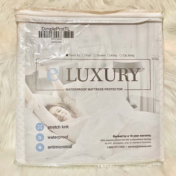 Waterproof Mattress Protector Twin XL - Picture 1 of 3